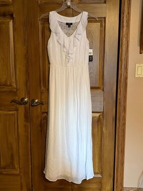 AGB White Ruffle V-Neck Maxi Dress NWT